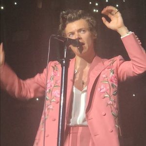 Meet your Posher, Sky